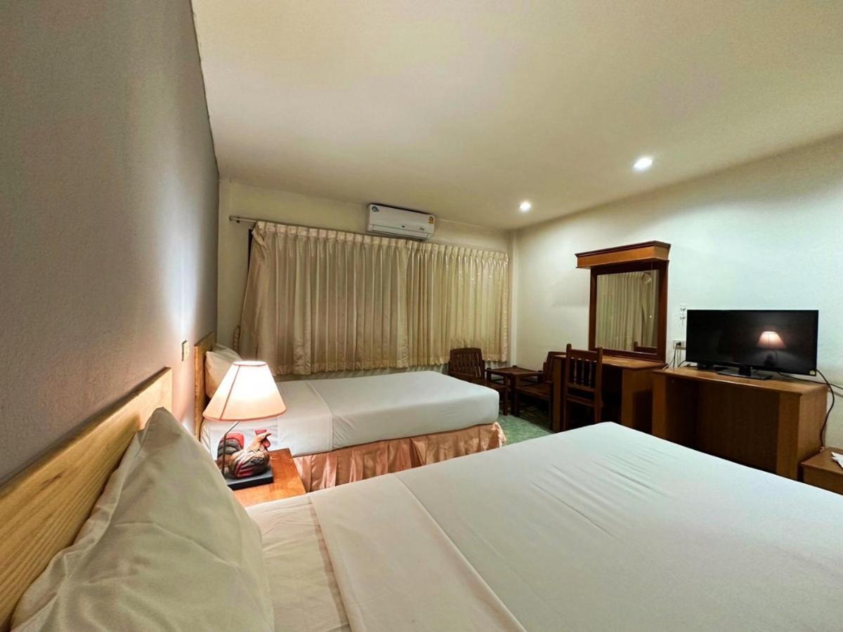 Kinnotel Phrae Exterior photo